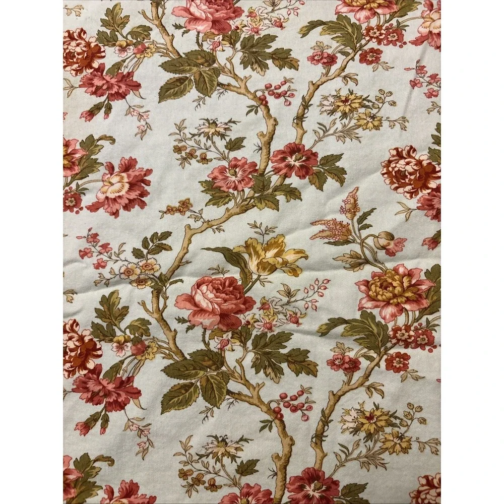 Waverly Rectangular Table Cloth 74x55